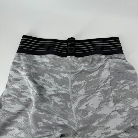 Nike pro size M Grey camo print leggings - Picture 3 of 6